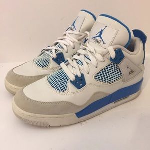 Jordan 4s